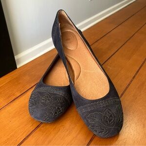 Nurture by Lamaze Adalin Navy Blue Suede Leather Ballet Flats Size 8M
